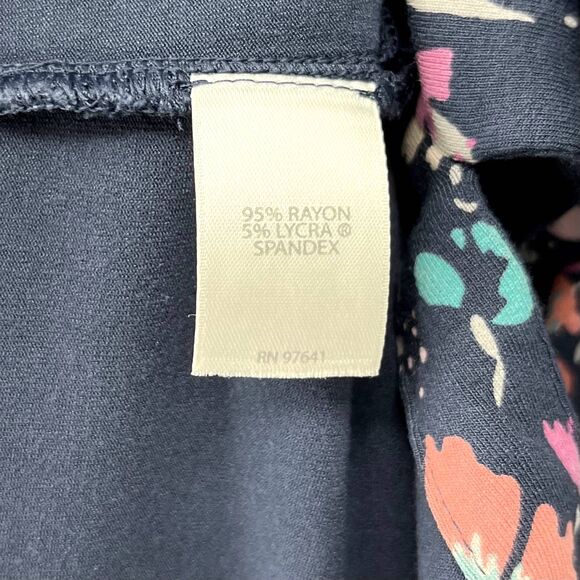 J. Jill Wearever Floral Print Split V-Neck Tunic Top Size Medium, Travel - Picture 11 of 11